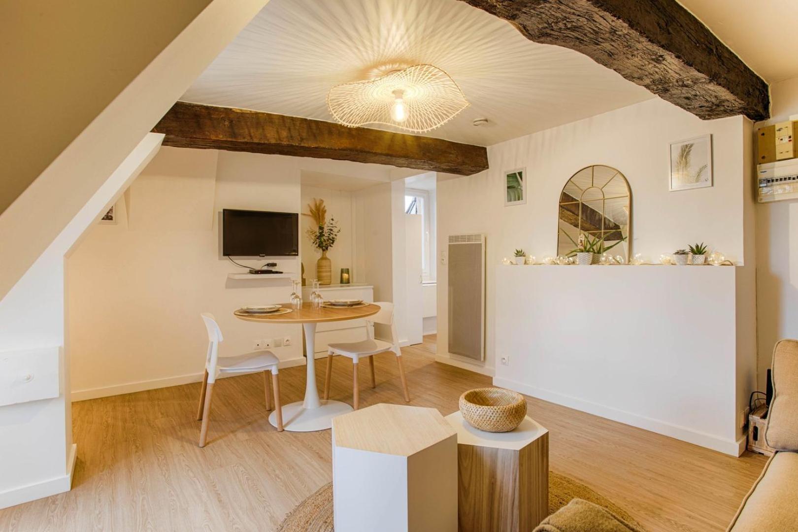 La Casa Amore — Joli Nid Douillet Place St-Sauveur Кан Экстерьер фото